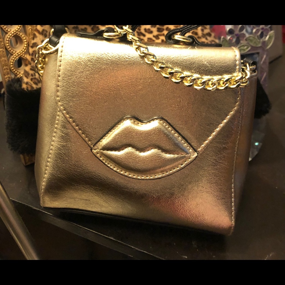 Betsey Johnson shoulder bag